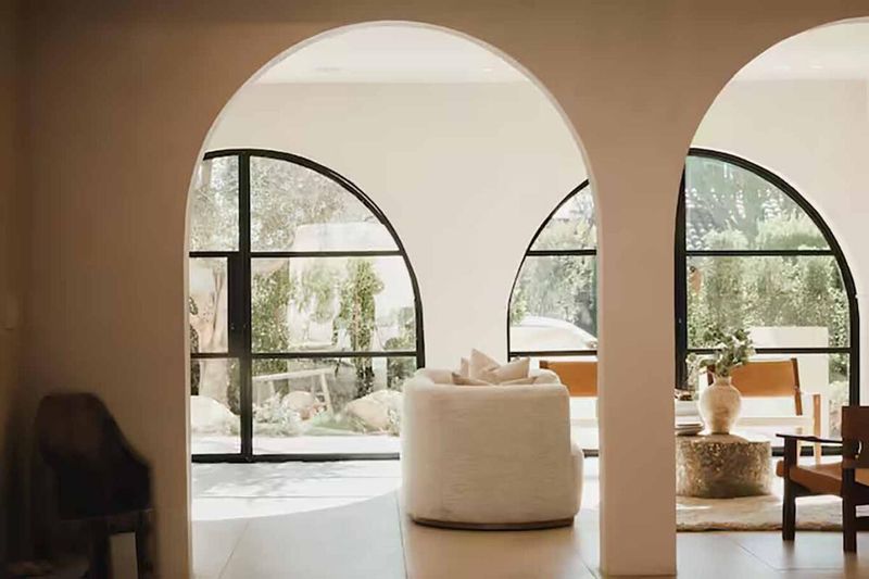 Cleveland Style Forecast: 11 Interior Trends To Watch In 2026 - Decor Hint Curved Furniture & Arches