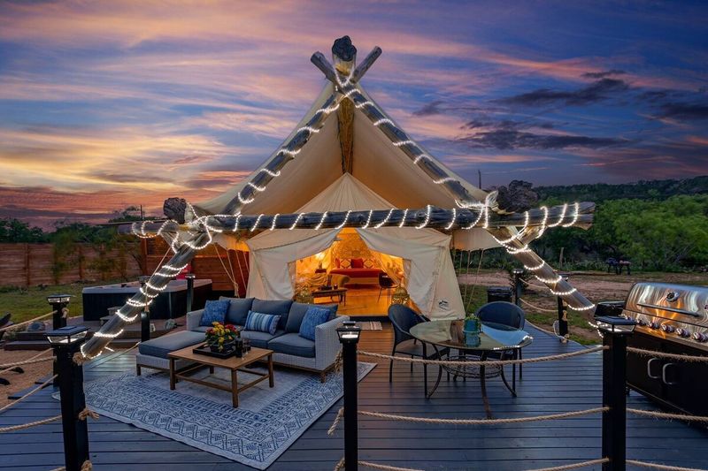 20 Epic Texas Glamping Spots That Are Anything But Roughing It - Decor Hint Safari For The Soul, Old Ferry