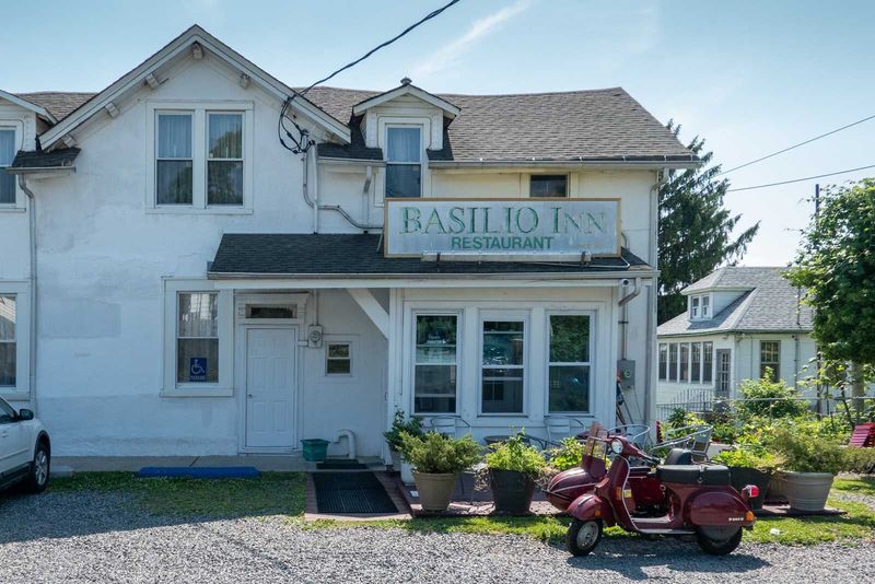 20 Staten Island Restaurants Making Fall Delicious - Decor Hint Basilio Inn