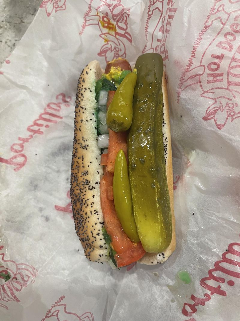 Illinois Hidden Restaurants Everyone Seems To Know About - Decor Hint Portillo's Hot Dogs