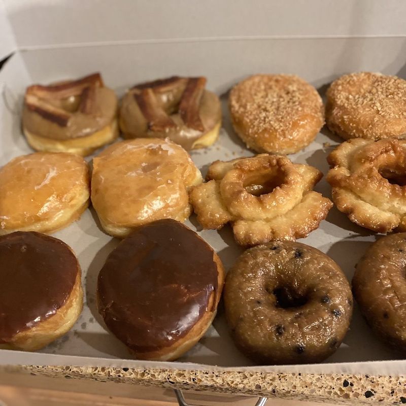 13 Arizona Donut Shops That Prove Perfection Comes Fried And Frosted - Decor Hint Sunrise Donuts