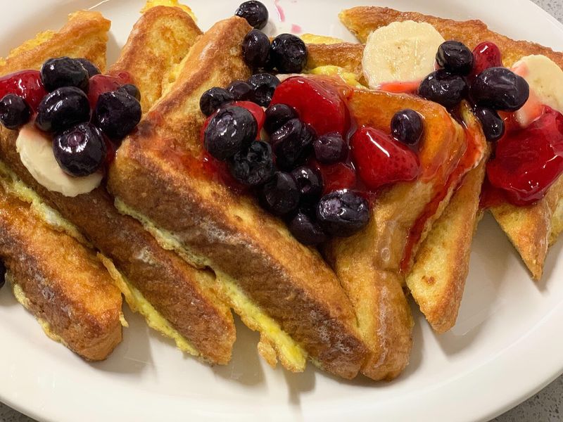 17 Illinois Diners Where Comfort Food Still Feels Like Home - Decor Hint Willy & Grace Diner – Elgin