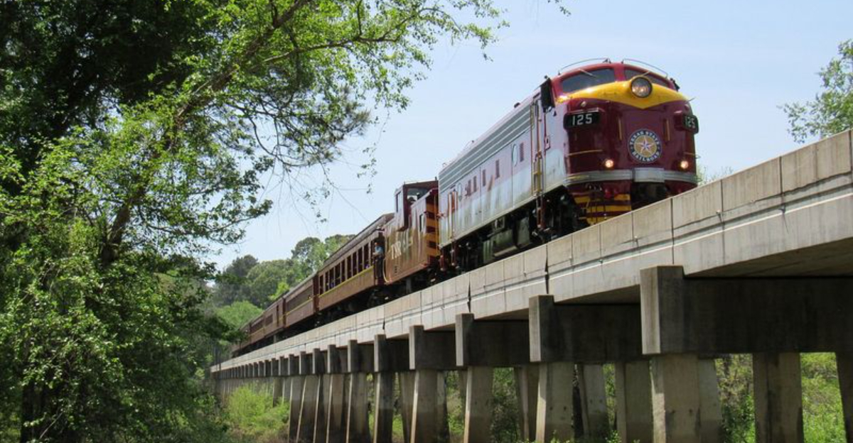 Discover Texas’ Beauty On This Scenic Train Adventure - Decor Hint Discover Texas Beauty On This Scenic Train Adventure - Decor Hint