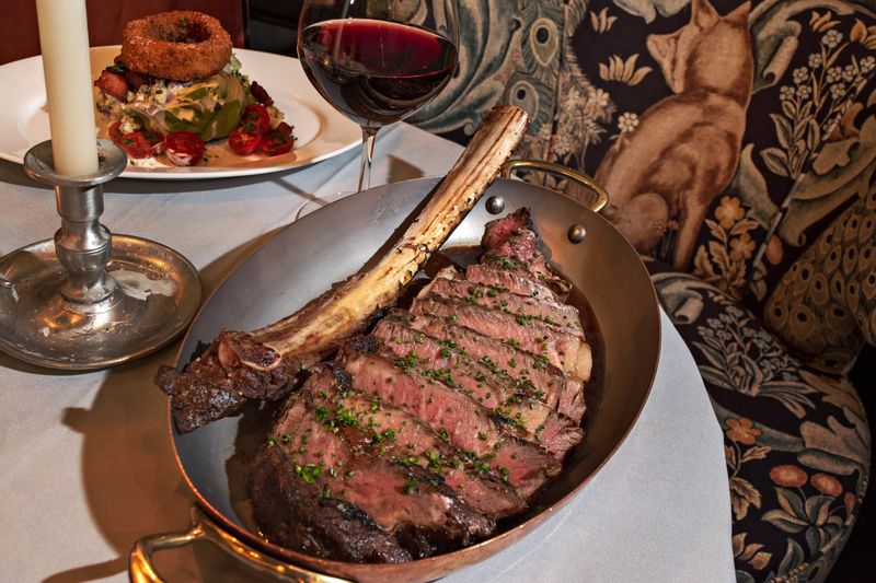 Steakhouses In Arizona Serving Cuts So Good Visitors Are Blown Away - Decor Hint Maple & Ash