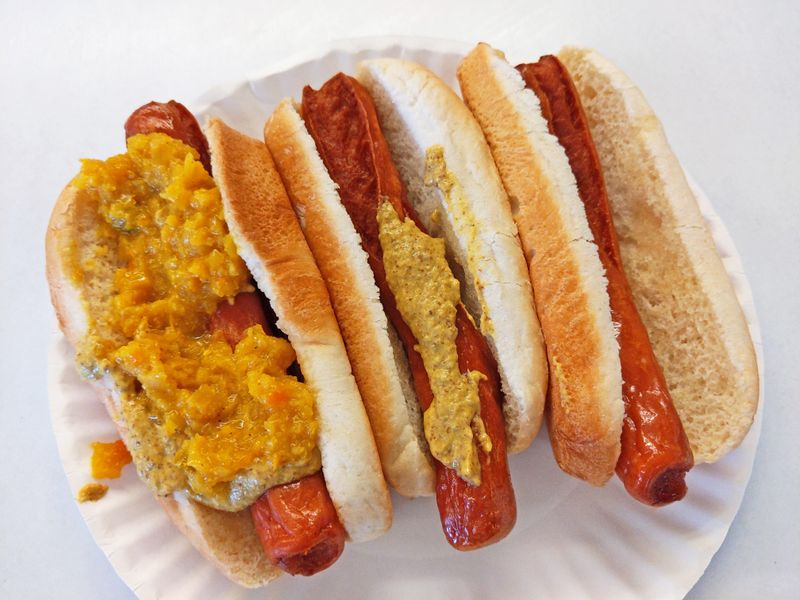 13 Tiny Unassuming New Jersey Restaurants That Pack A Big Flavor Punch - Decor Hint Rutt's Hut