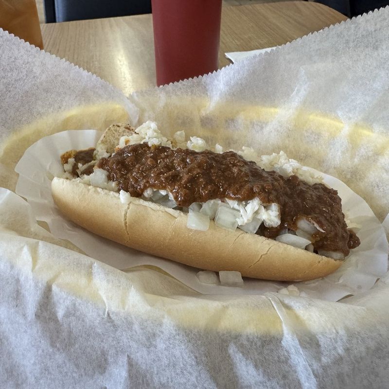 North Carolina Hot Dog Places Locals Love For Their Wild And Flavorful Toppings - Decor Hint Hillbilly Hideaway - Boone