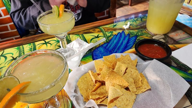 13 Illinois Mexican Restaurants Serving Homemade Salsa Perfection - Decor Hint Fiesta Cancun in Rockford