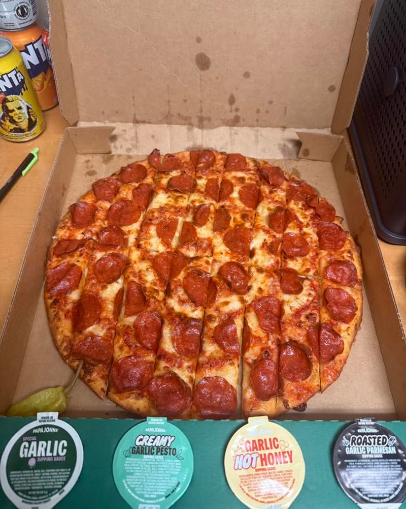 Insider Secrets To Make Your Papa Johns Order Bursting With Garlic Goodness - Decor Hint Request Roasted Garlic As A Pizza Topping
