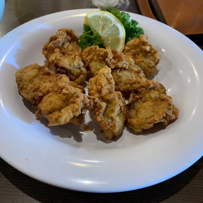 15 West Virginia Fish Fry Taverns Serving Hearty, Home-Style Plates - Decor Hint Shuckers - St. Albans