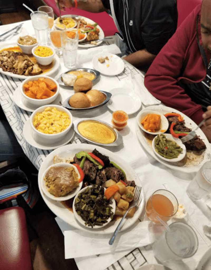 Illinois Soul Food Buffets You'll Travel Miles To Taste - Decor Hint Pearl's Place Restaurant, Chicago (Bronzeville)