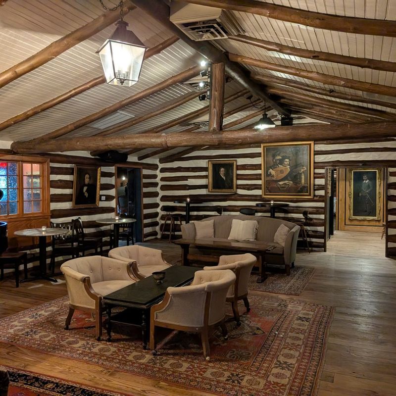 Pennsylvania Eateries Locals Simply Don't Like To Share - Decor Hint The Log Cabin Restaurant, Leola