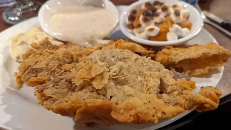 Buzzard Billy's - Waco's Riverside Comfort