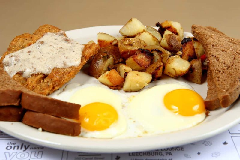 18 Pennsylvania Chicken-Fried Steaks Made The Old-Fashioned Way - Decor Hint The Snyder's Bonfire - Leechburg