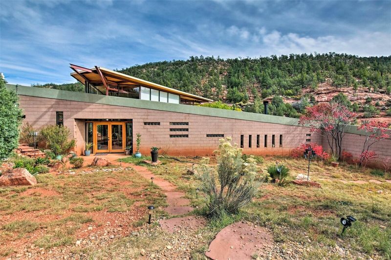 15 New Mexico Home Styles That Could Be Risky Bets For Value By 2026 - Decor Hint Desert Contemporary with Excessive Glass