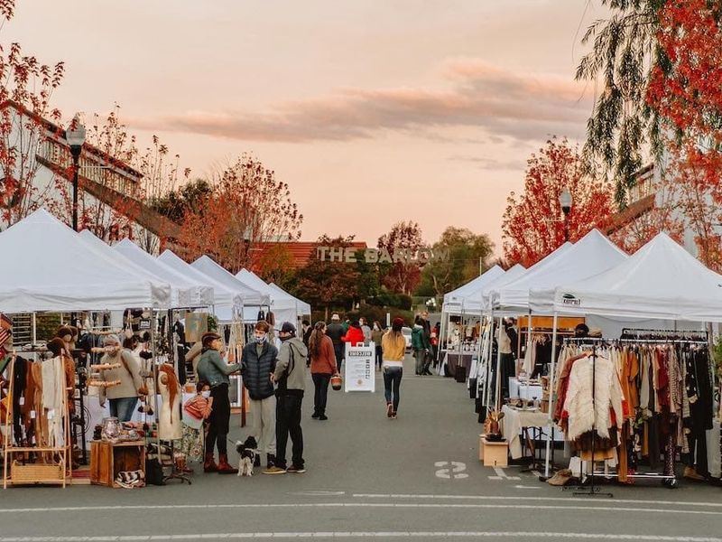 11 California Craft Fairs That Celebrate Local Artists And One Of A Kind Finds - Decor Hint Head West Marketplace Bay Area