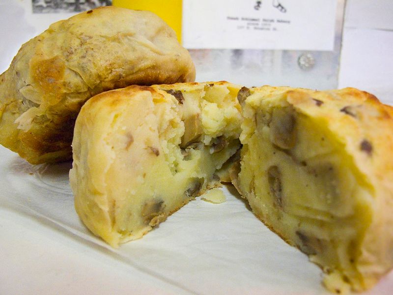 New York Foods Locals Can't Live Without - Decor Hint Knish