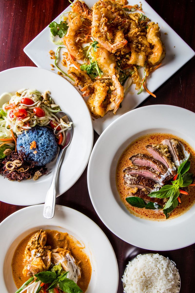 Best Food Spots To Try In Las Vegas, Nevada - Decor Hint Lotus of Siam