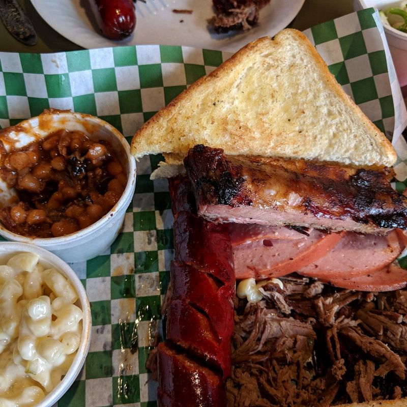 12 Classic Oklahoma Eateries Serving Big Flavor On A Budget - Decor Hint Leo's Barbecue