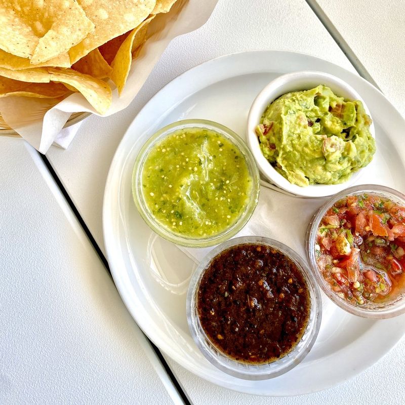 13 Georgia Mexican Restaurants Locals Swear Have The Best Salsa - Decor Hint Taqueria del Sol