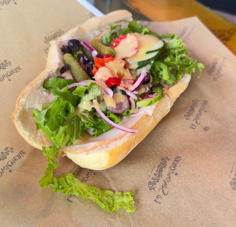 17 Florida Restaurants Where Flavor's High And Prices Are Low - Decor Hint La Sandwicherie, Miami Beach