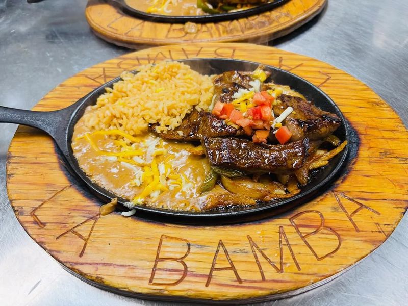 The Top-Rated Tex-Mex Restaurant In Lafayette, Indiana (Plus The Runners-Up) - Decor Hint La Bamba Keeps It Quick