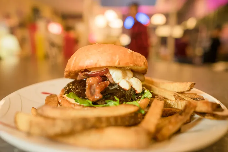 Montana's Top 10 Affordable Restaurants Worth Stopping For - Decor Hint The Burger Dive - Billings