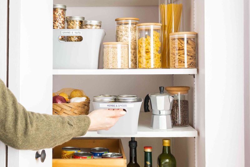 13 Easy Ways To Stop Pests From Invading Your Wyoming Home Before Fall - Decor Hint Keep Your Kitchen Spotlessly Clean