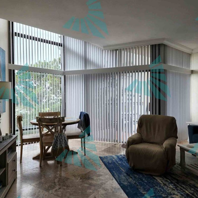 Home Design Trends In Florida People Don't Like - Decor Hint Vertical Blinds
