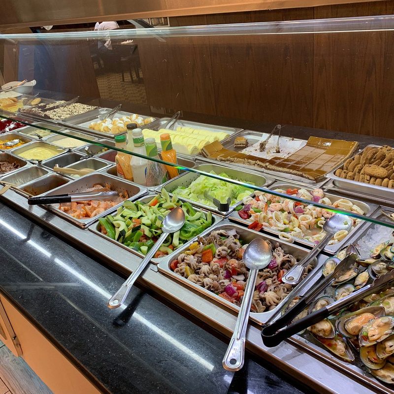 Endless Plates, Endless Flavor: The New Jersey Buffet Everyone Loves - Decor Hint Massive All-You-Can-Eat Selection