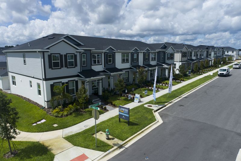 12 Florida Properties Set To Appreciate By 2026 (And 5 Outpacing The Rest) - Decor Hint Townhomes In Walkable Neighborhoods