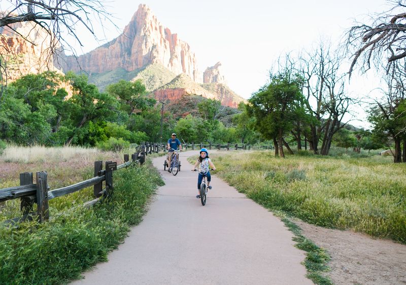 15 Ways To Experience The Magic Of Zion National Park Without The Crowds - Decor Hint Bike The Pa'rus Trail