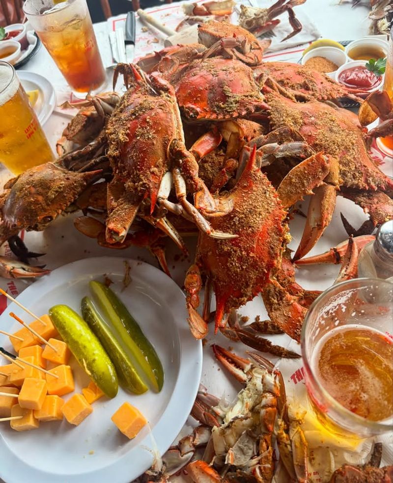 Maryland Seafood Restaurants That Deliver Big Flavor Without The Fuss - Decor Hint The Crab Claw: St. Michaels Staple