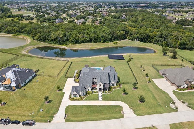 Lucas: Countryside Estates With Room To Roam