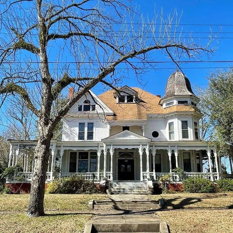 Preserved Treasures: Historic Victorian Restorations