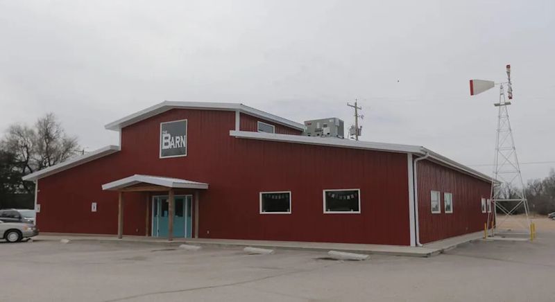 Kansas Diner Keeping Hometown Chicken-Fried Steak Traditions Alive - Decor Hint Quaint Small-Town Charm