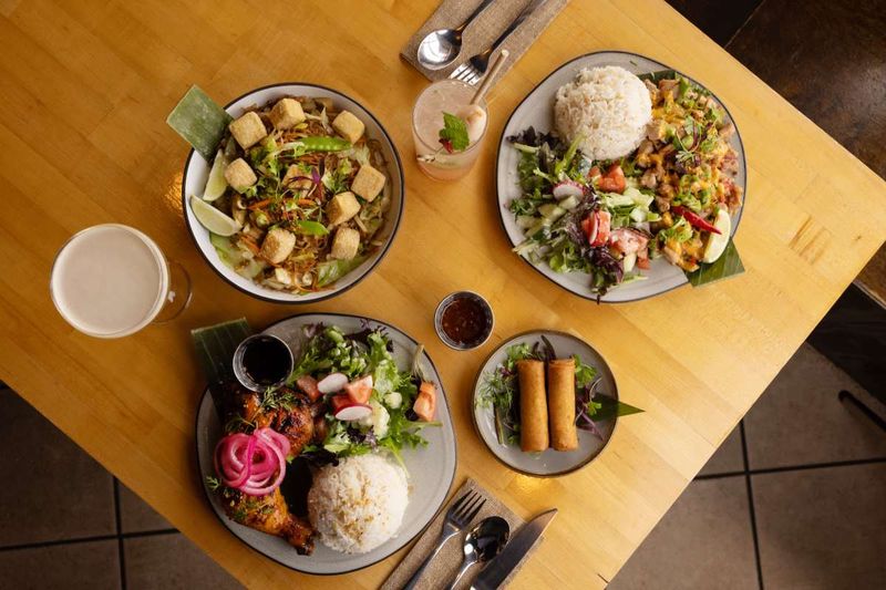 11 Ohio Restaurants Locals Swear Are Hidden Gems Worth Finding - Decor Hint Bonifacio – Columbus