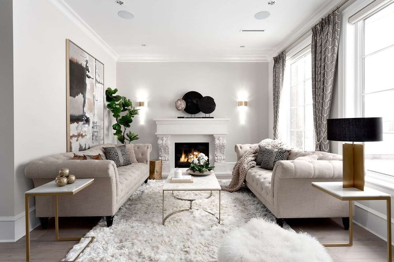 California's 12 Most Overplayed Living Room Trends To Ditch - Decor Hint Shag Carpets