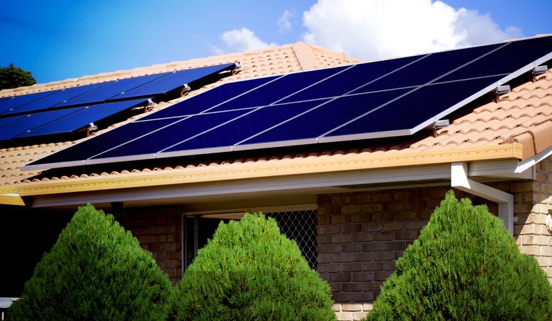 Things California Homeowners Should Know About Solar Panels - Decor Hint Roof Condition And Suitability