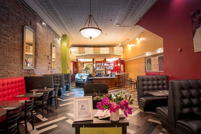 14 Oregon Italian Restaurants So Authentic Locals Hope You'll Never Find Them - Decor Hint Amalia's in Salem