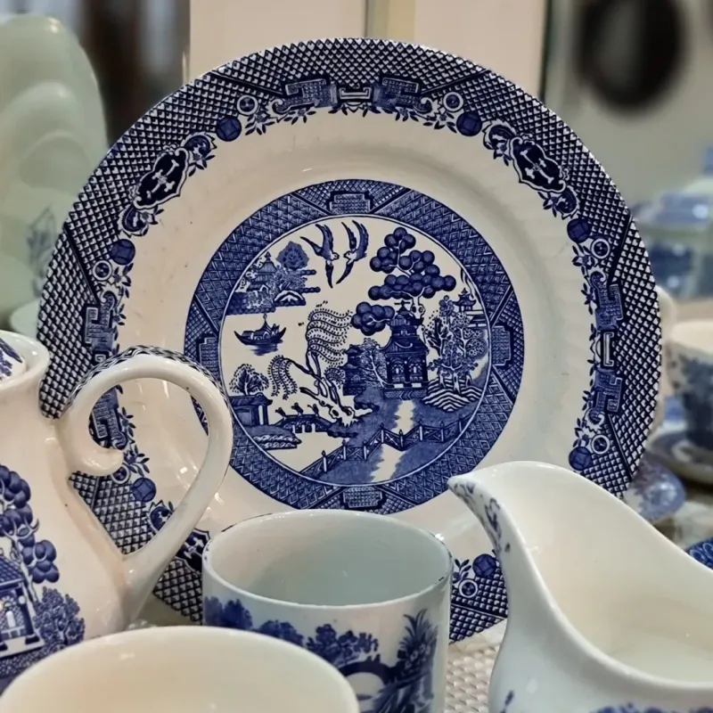 10 Vintage Dishware Patterns That Never Go Out Of Style In Ohio - Decor Hint Blue Willow By Churchill Or Johnson Brothers