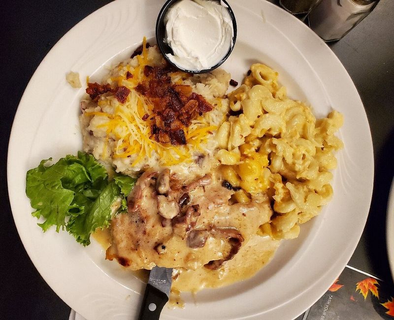 15 West Virginia Fish Fry Taverns Serving Hearty, Home-Style Plates - Decor Hint White Horse Tavern - Harpers Ferry