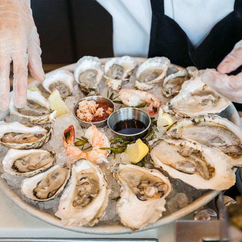 These Rhode Island Seafood Restaurants Are Always A Hit - Decor Hint Hemenway's Seafood Grill & Oyster Bar, Providence