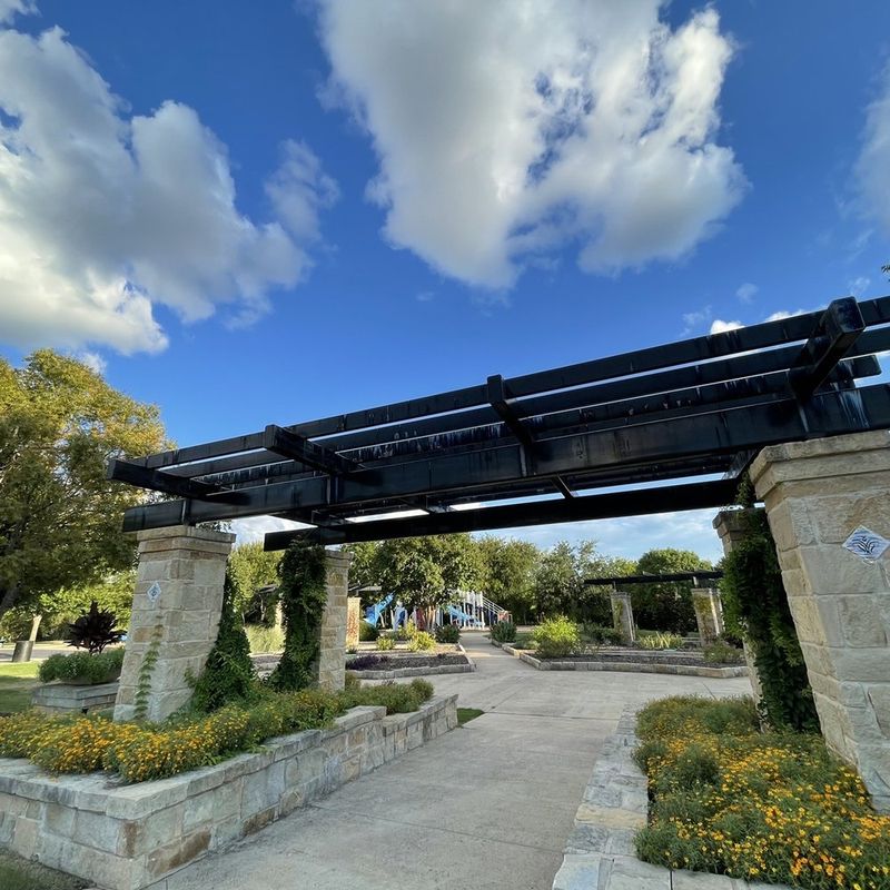 Allen: Family-Friendly Paradise With World-Class Amenities