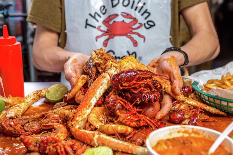 People Drive From Across Texas For This All-You-Can-Eat Seafood Restaurants - Decor Hint Boiling Crab Locations