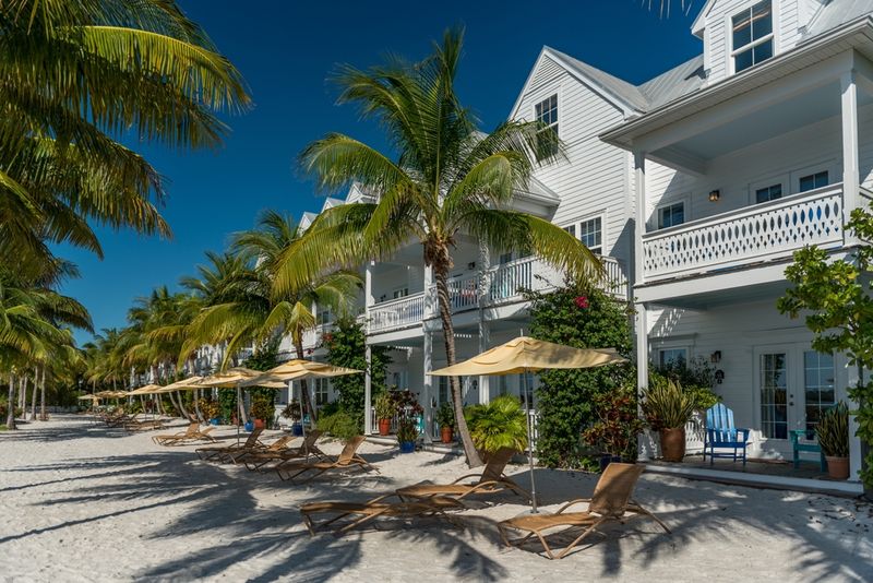 Vacation Mistakes To Avoid When Exploring Florida - Decor Hint Overpacking Your Daily Schedule