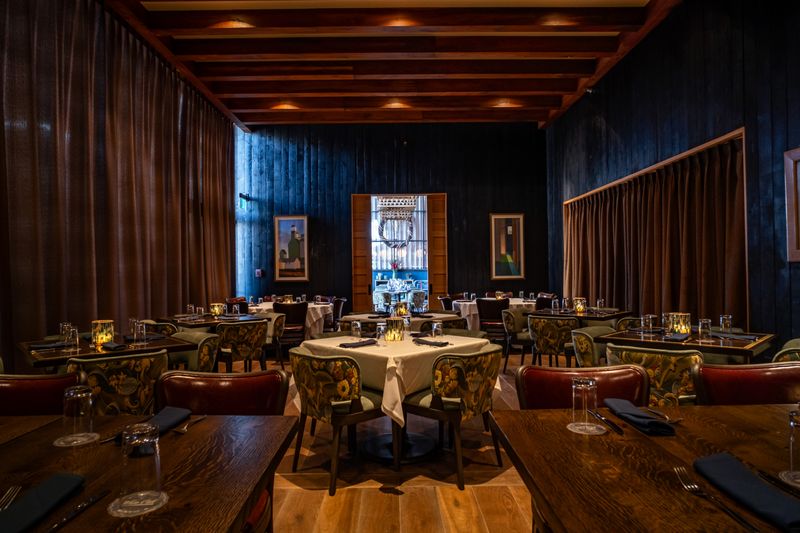 Plan Your Dream 2026 Wedding At These 10 Small Georgia Venues - Decor Hint White Oak Kitchen & Cocktails, Atlanta
