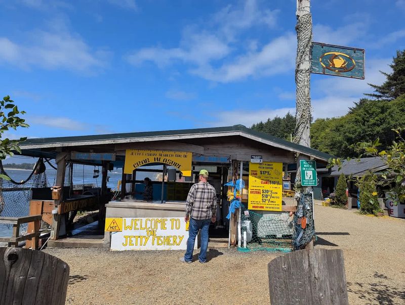 Explore The Charming Coastal Town That Marks The End Of The Oregon Trail - Decor Hint Jetty Fishery