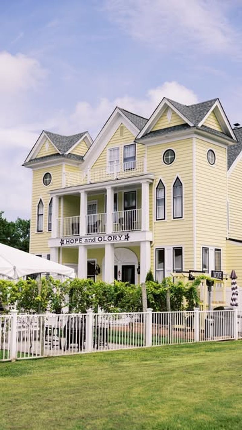 Hope and Glory Inn