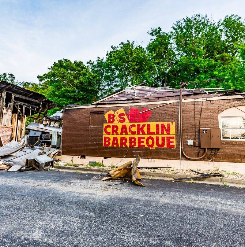 12 Georgia BBQ Joints That Could Win America's Best Title - Decor Hint B's Cracklin' Barbecue in Savannah