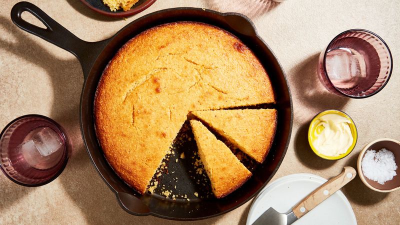 13 Classic Alabama Country Recipes Straight From Grandma's Kitchen - Decor Hint Cornbread